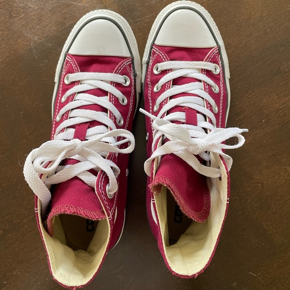 ❗️SOLD❗️Maroon Hightop Converse - Picture 5 of 9